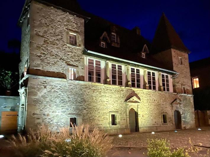 Chambre d’hôte pour 2 personnes, avec jardin à Couches