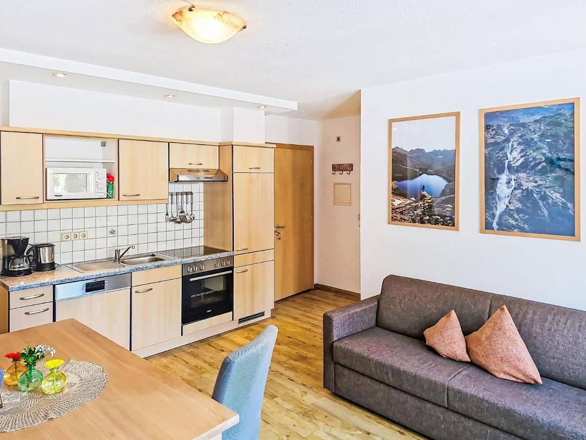 Geheel appartement, Apartment Handle-2 by Interhome in Glockturmkamm, Ried im Oberinntal