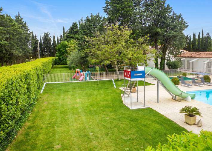 Geräumige und elegante Villa in Meynes mit privatem Pool in Meynes, Nimes und Umgebung