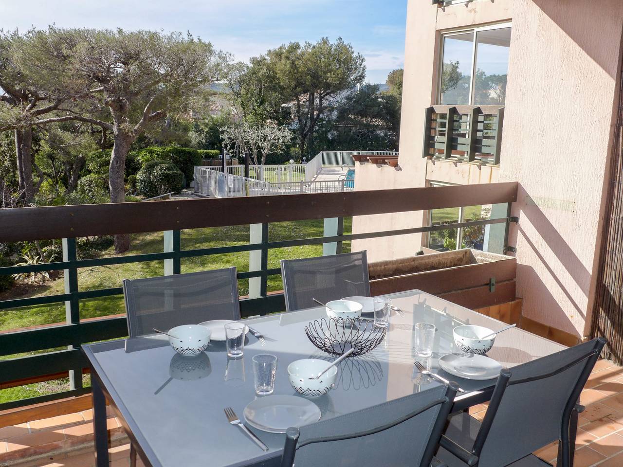 Ganze Wohnung, Les Caroubiers in Saint-Aygulf, Frejus