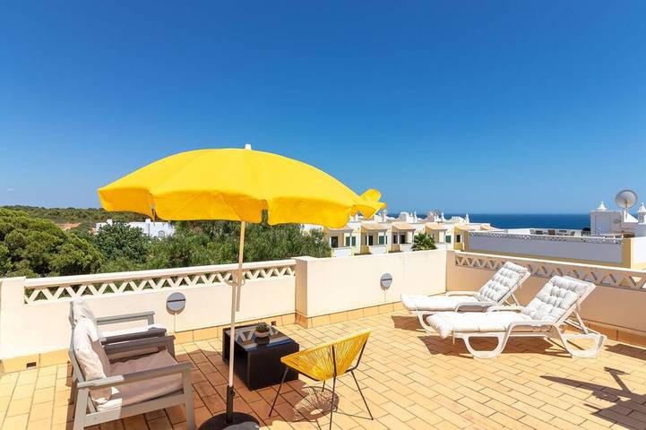 Ferienhaus für 4 Personen, mit Pool und Garten sowie Terrasse - 1