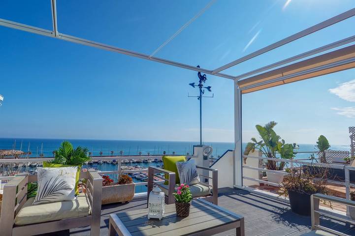 Casa de vacaciones para 6 personas, con Balcón y Terraza además de Jardín y Piscina en Costa del Garraf