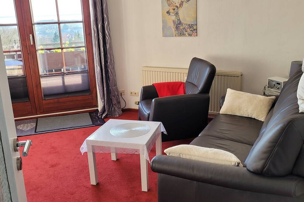 Gipfelglück vacation apartment with distant view and beach chair, foto 7