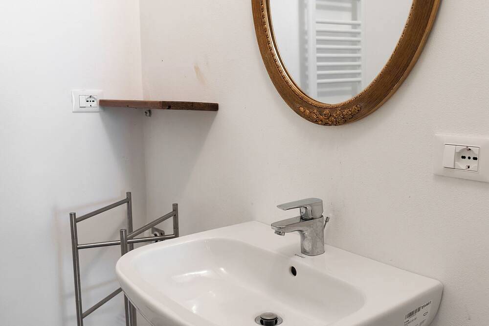 Ganze Wohnung, Camera dello Scudiero - Pescate - Lecco in Pescate, Comer See