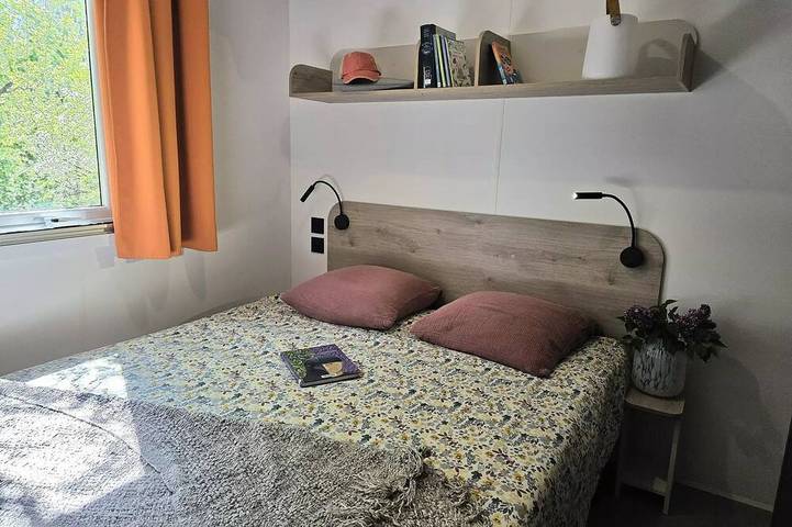 Mobil home pour 7 personnes dans Garde-Colombe - 2