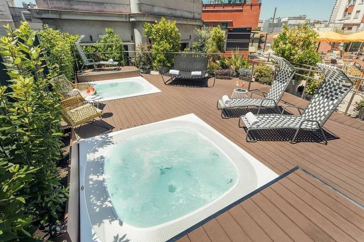 BnB für 30 Personen, mit Whirlpool und Garten in Madrid