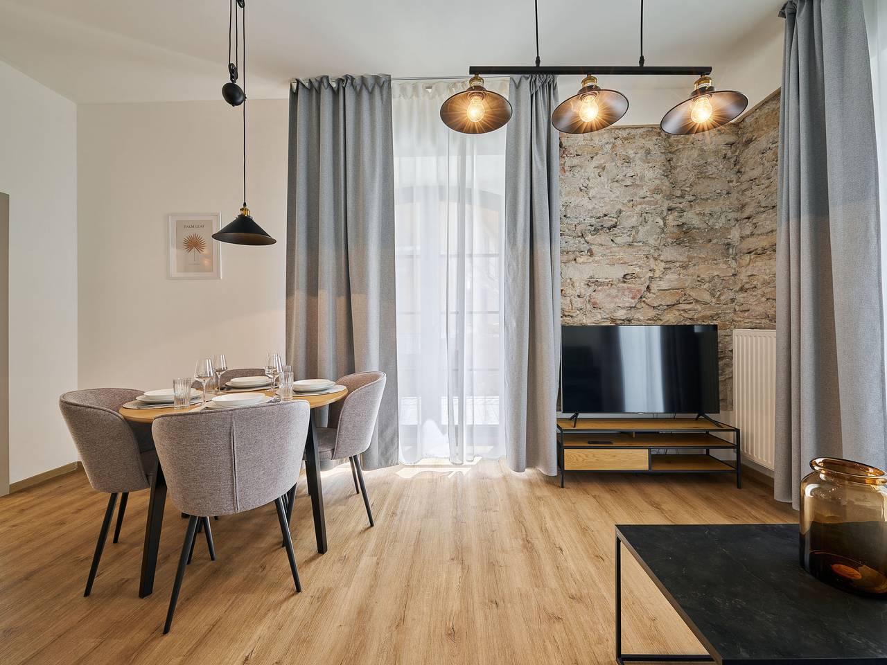 Cały apartament, Luxury Home with large terrace & Netflix in Černý Důl, Černá Hora-Pec