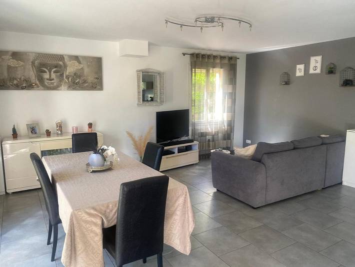 Location de vacances pour 5 personnes, avec jardin ainsi que vue et piscine, adapté aux familles à Peypin - 2