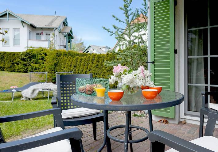 Ferienwohnung für 4 Personen, mit Terrasse und Garten in Karlshagen - 2