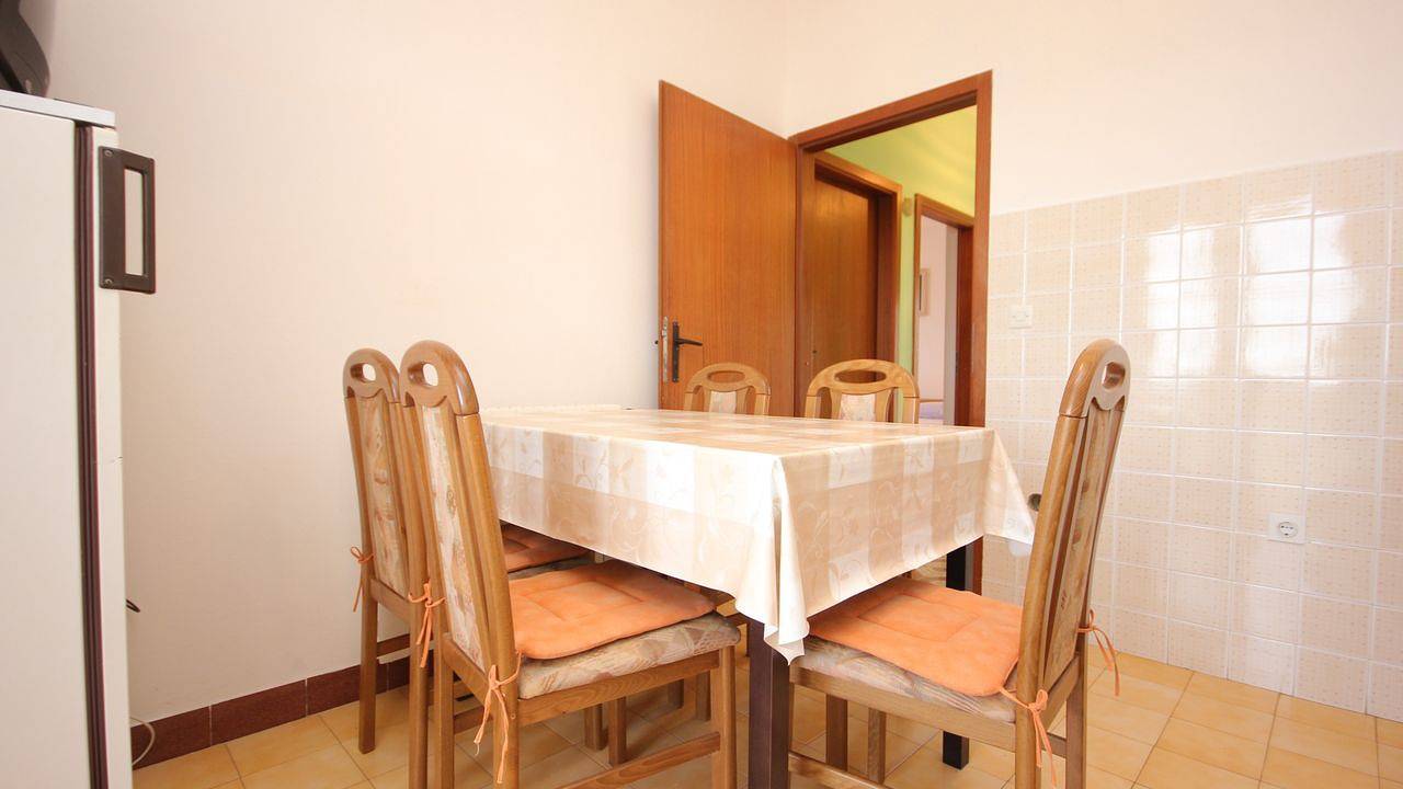 Ganze Ferienwohnung, Ferienwohnung für 5 Personen (56 m²) in Kraj in Kraj, Pasman