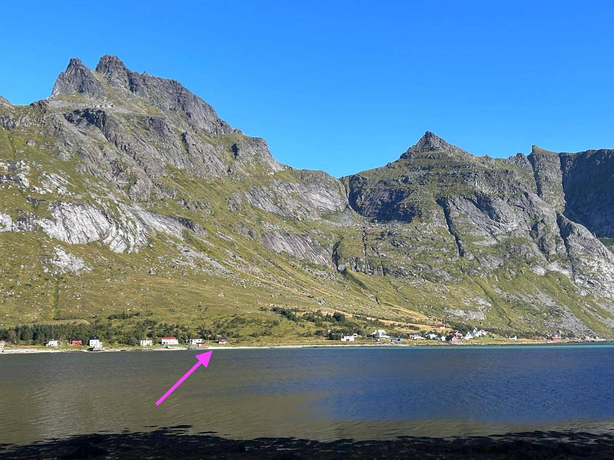 Four-Bedroom Villa in Flakstad 