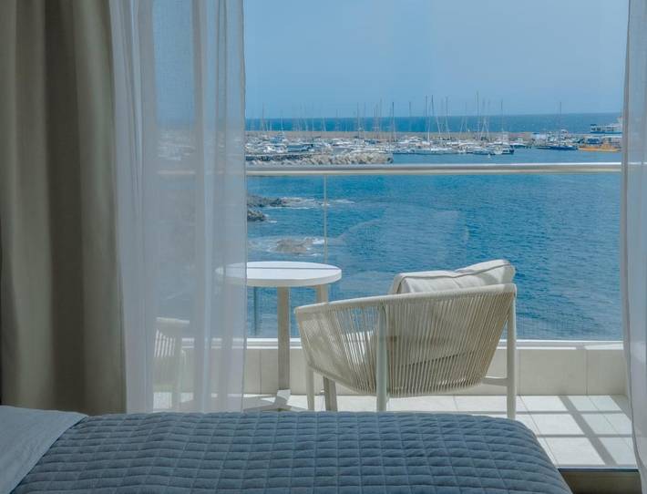 Villa voor 6 personen, with tuin and kinderzwembad as well as uitzicht and zwembad in Amarilla Golf