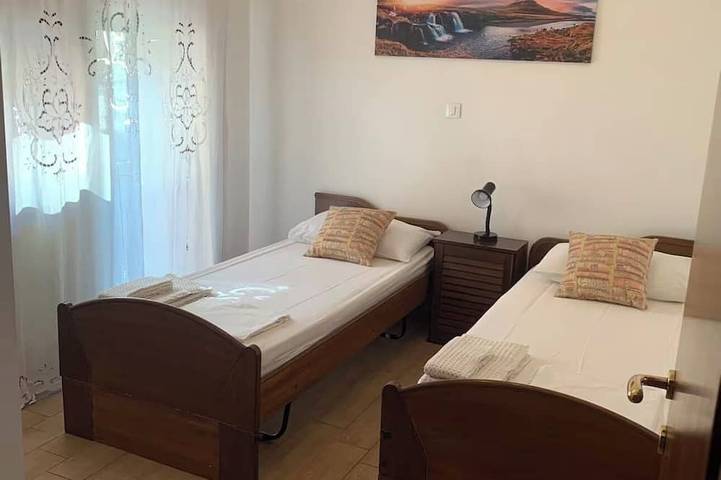Nueva casa de vacaciones independiente con WIFI, A / C, Tvsat a 10min. desde venecia in Mestre, Venecia
