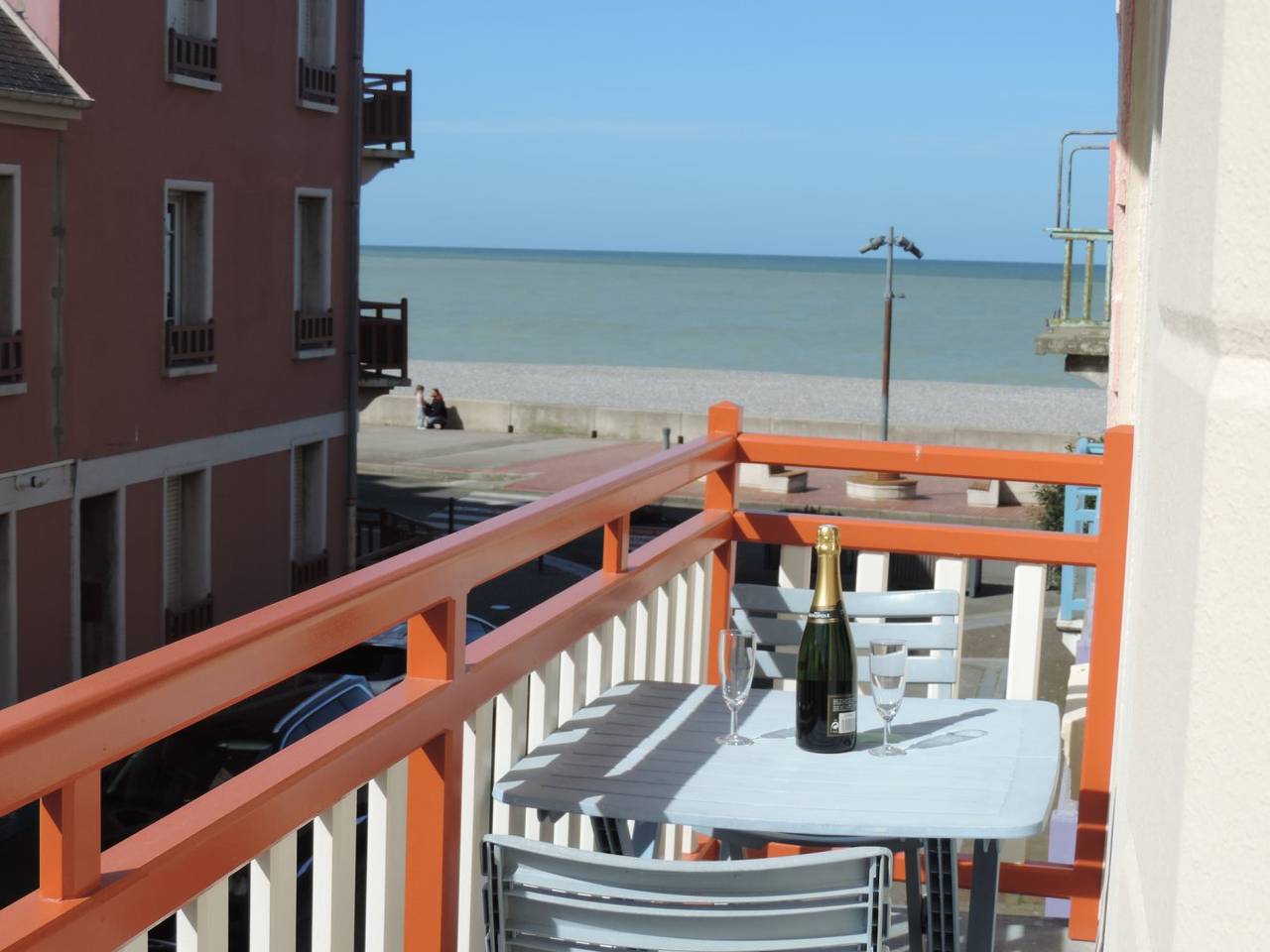 Appartement entier, Villa Mes Souvenirs, lits faits, Wifi in Mers-les-Bains, Région d'Abbeville