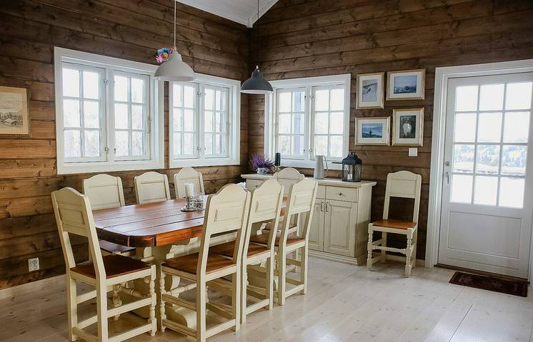 Moderne Familienhütte mit Blick auf Spåtind in Etnedal