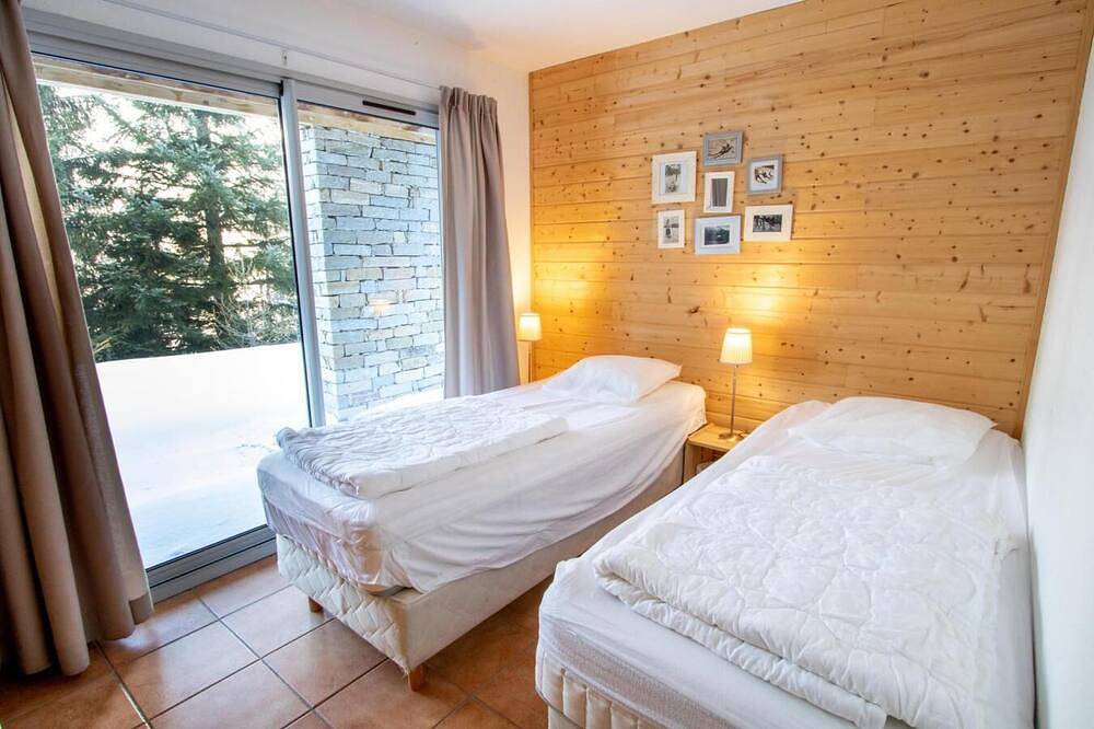 Chalet, 300m du centre station, Rez-de-chaussée, balcon, parking, télévision, casier à ski, 100m² in La Norma, Villarodin-Bourget