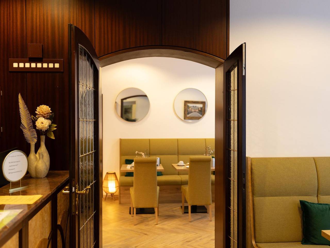 Hotel Bad Pyrmonter Hof - Einzelzimmer, Dusche oder Bad, Wc, Kat. A(buchbar) in Oesdorf (Bad Pyrmont), Bad Pyrmont