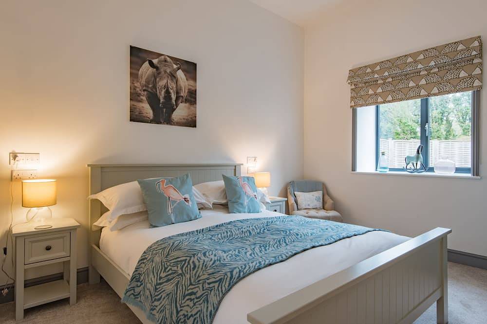 Ein wunderschönes luxuriöses Einfamilienhaus für 12 Personen mit einem riesigen Garten und einem Swimmingpool in Kingsdown, Kent