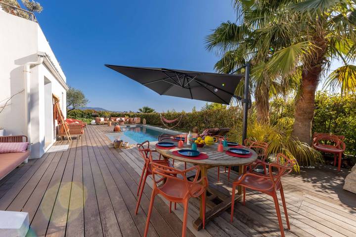 Ferienhaus für 6 Personen, mit Pool und Garten sowie Balkon, kinderfreundlich in Nizza - 3