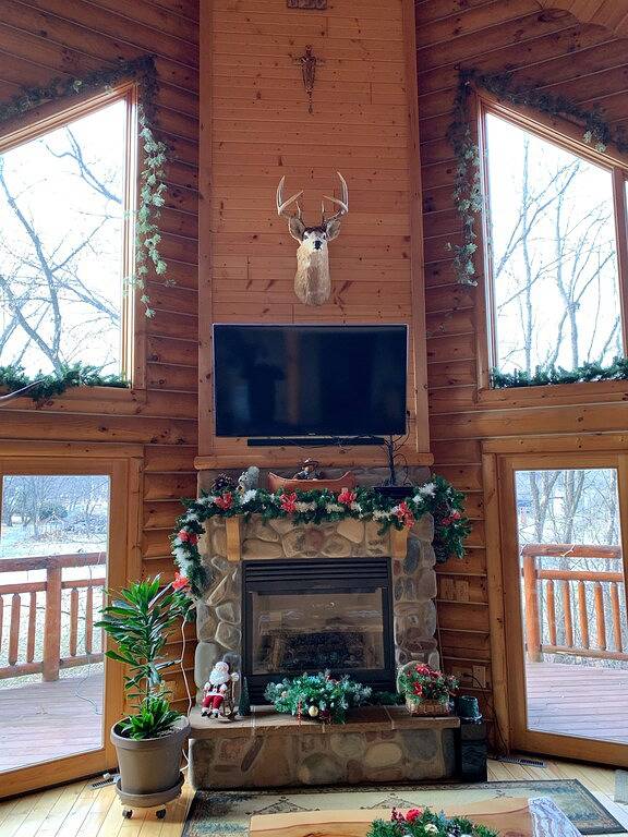 Neue Auflistung!Schöne Blockhütte in der Nähe von Devil`s Lake. in Devils Lake