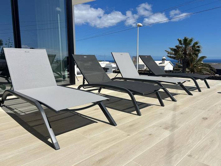 Casa rural para 6 personas, con vistas además de piscina y jardín en San Bartolomé - 3