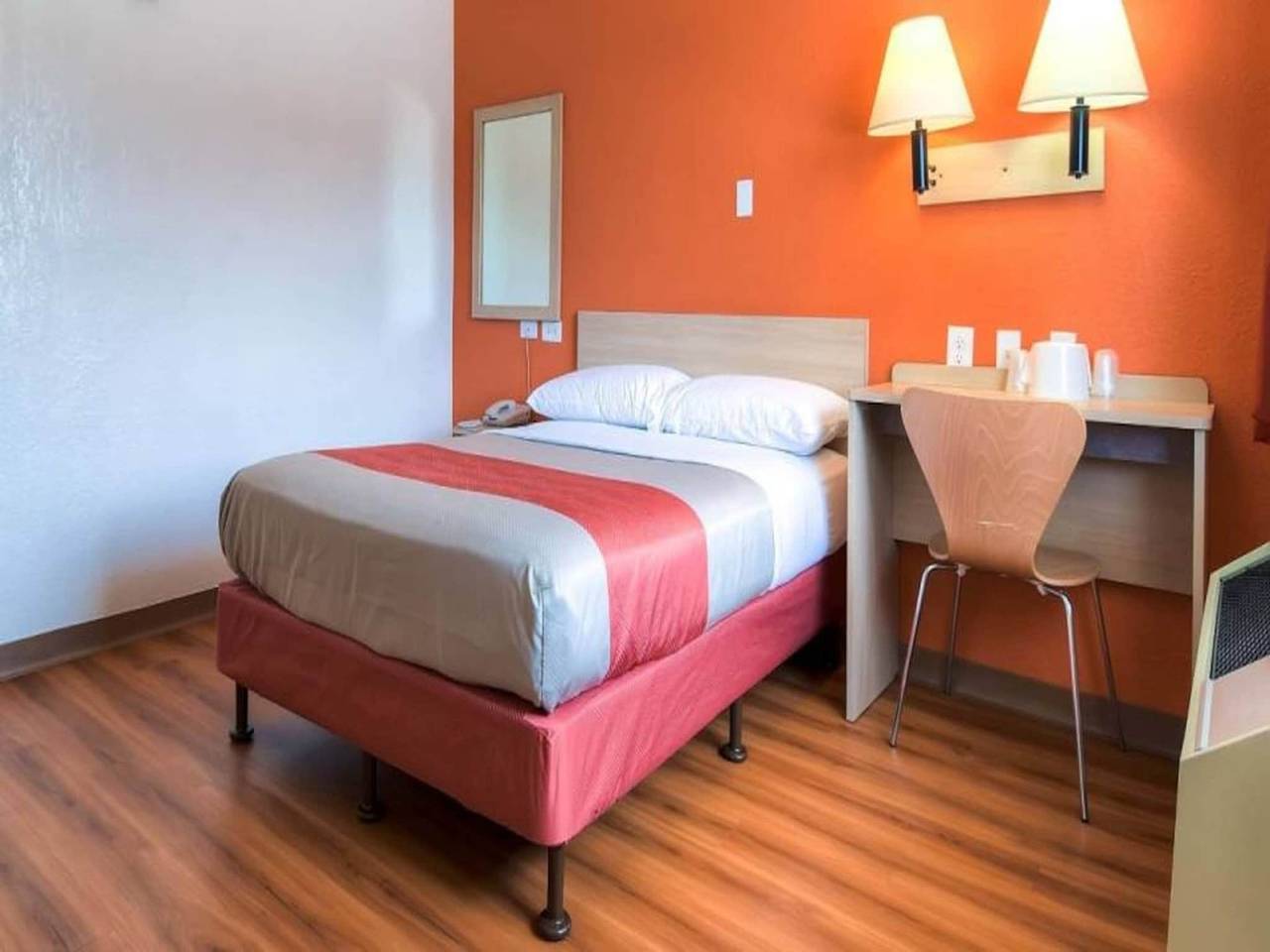 Apartamento entero, 1 cama tamaño queen | Anaheim Oeste in Stanton, Condado de Orange