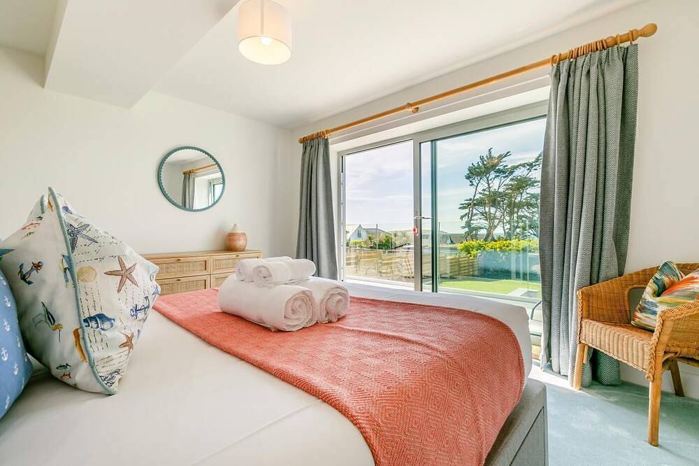 4 Bed in Trevone (oc-p28959) in Trevone, Cornwall