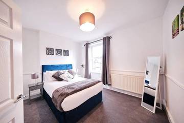 Glamping for 5 People in Birmingham, Birmingham Area, Photo 1