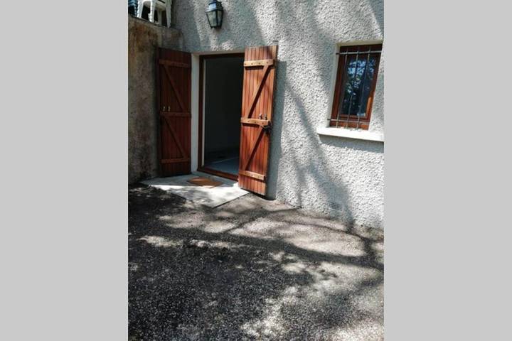 Gîte pour 2 personnes, avec jardin et terrasse à Buthiers - 3