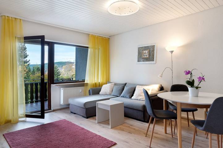 Ganze Wohnung, Ferienwohnung 'Bergblick' mit Balkon und Wi-Fi in Triberg, Südschwarzwald
