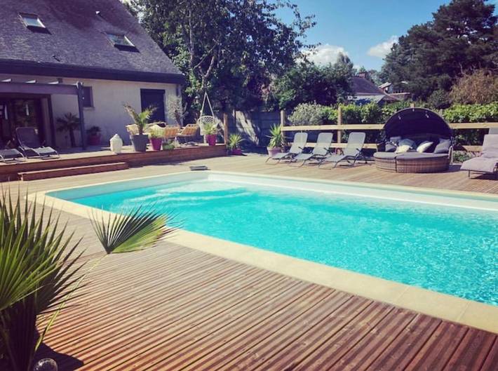 Location de vacances pour 2 personnes, avec jacuzzi ainsi que piscine et balcon dans Lavau-sur-Loire