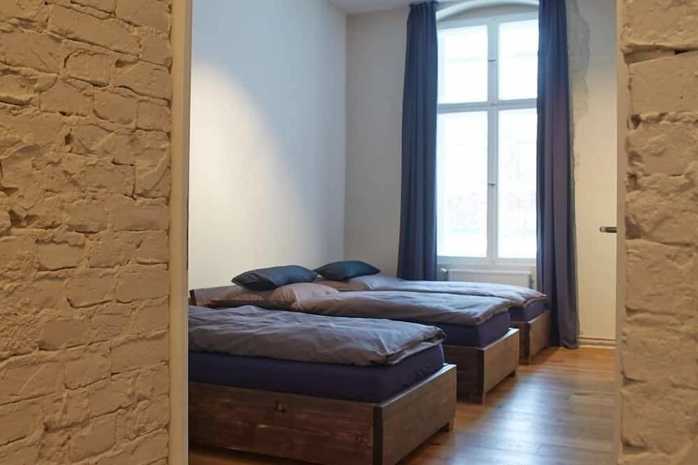Ganze Wohnung, Wunderschönes 160qm großes Apartment für bis zu 11 Personen in Pankow/Przl`Berg in Berlin Pankow, Berlin