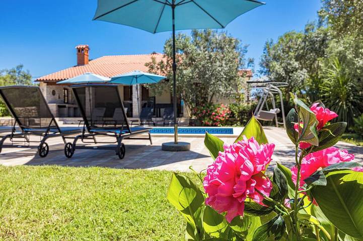Villa pour 10 personnes, avec balcon et jardin à Kavran - 4