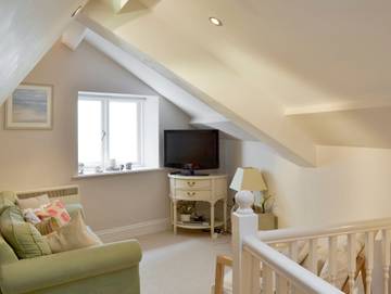 Log Cabin for 4 People in Torquay, Torbay, Photo 1