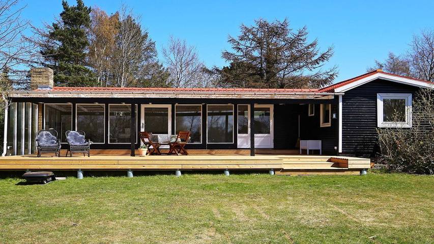 Ferieudlejning for 5 personer, med terrasse i Kulhuse