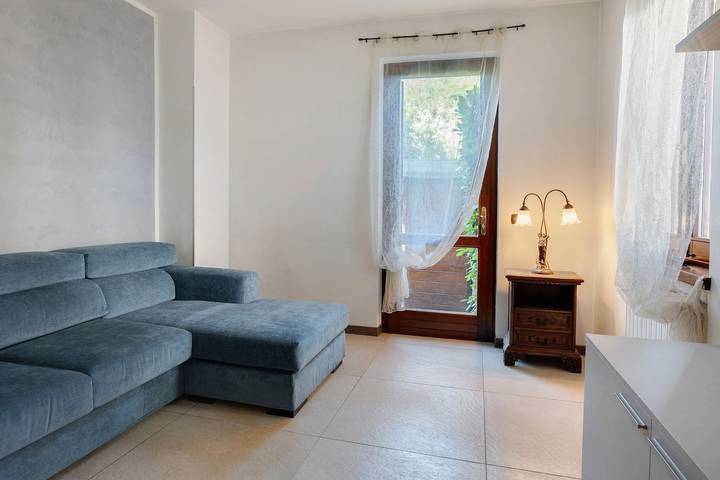 Valpolicella Family House with Private Terrace, Wi-Fi, and Air Conditioning