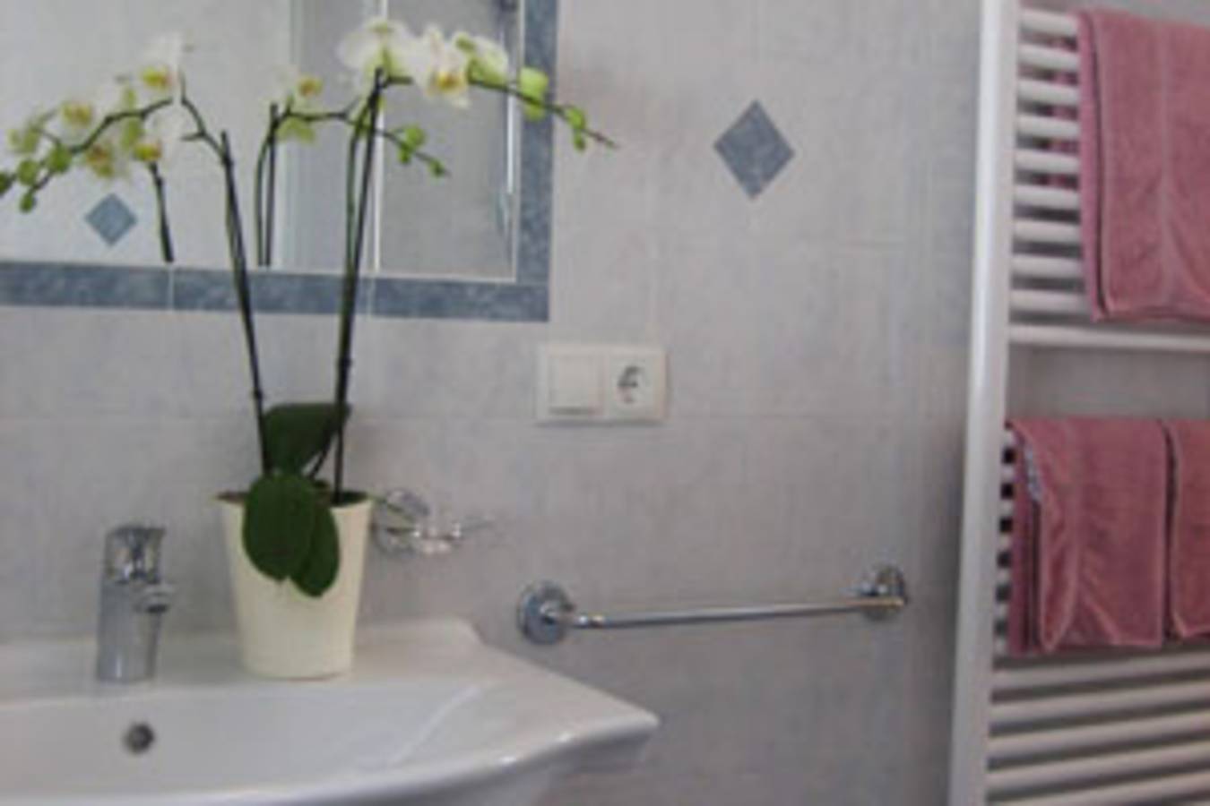Entire apartment, Apartment 'Obermüllerhof 1' with Mountain View, Shared Garden and Wi-Fi in Meransen, Mühlbach