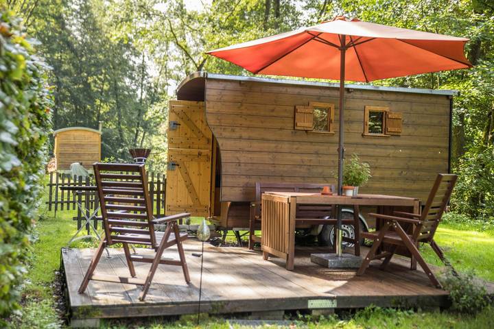 Bienenwagen der Naturheilpraxis Melchger - Bienenwagen, 8qm, 1 Wohn-/Schlafraum, max. 2 Personen in Wildberg, Nordschwarzwald