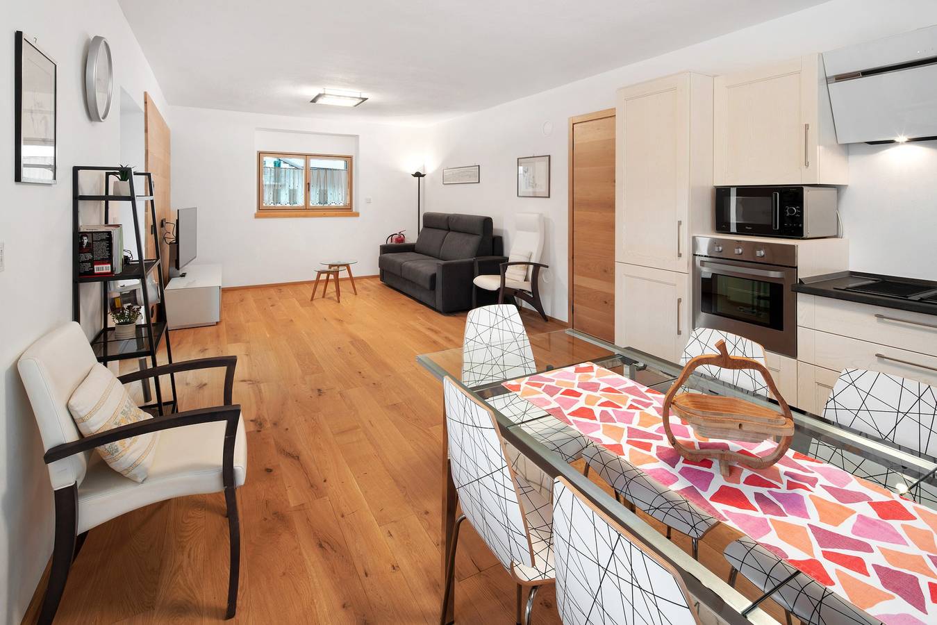 Ganze Wohnung, Ferienwohnung 'Appartamento Rododendro' mit Bergblick, privater Terrasse und Wi-Fi in Civetta, San Tomaso Agordino