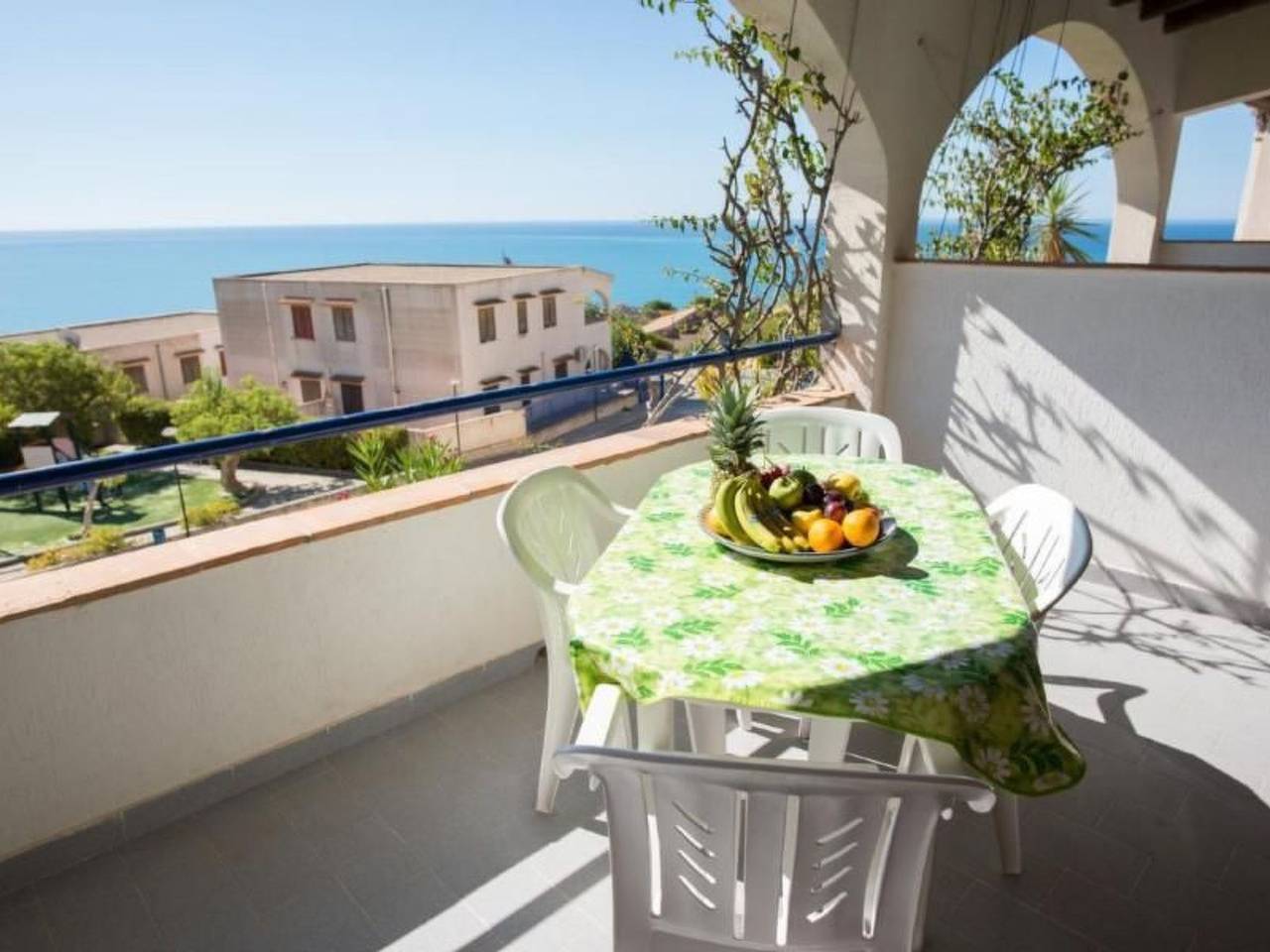 Entire apartment, Appartement in Sciacca mit Terrasse und Garten in Localita Rogana, Sciacca