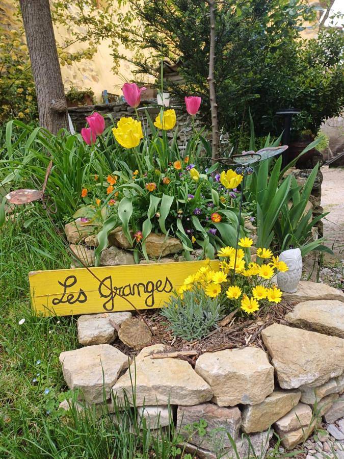 Location de vacances pour 7 personnes, avec terrasse, animaux acceptés à Ongles - 2