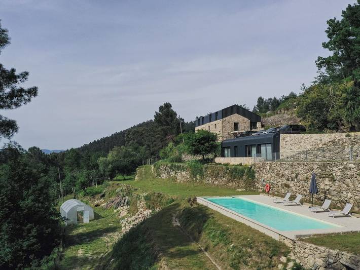Casa de férias para 14 pessoas, com Varanda/Terraço e Jardim e ainda Piscina em Ponte da Barca