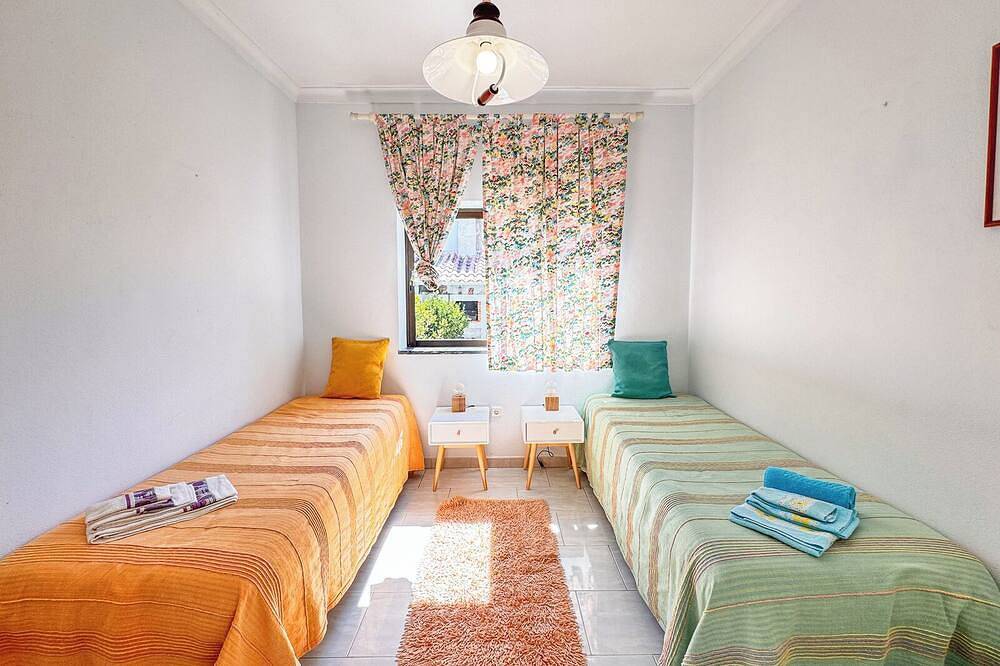 Villa mit privatem Pool und Garten | Strand und Golf 5 Minuten | Lissabon 20 Min in Corroios, Halbinsel von Setúbal