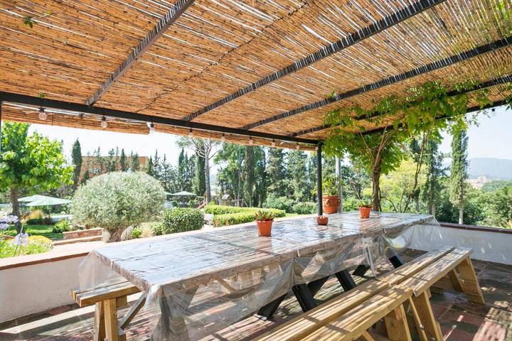 Villa 'Encanto' con vistas a la montaña, Wi-Fi y aire acondicionado in Tordera, Costa del Maresme