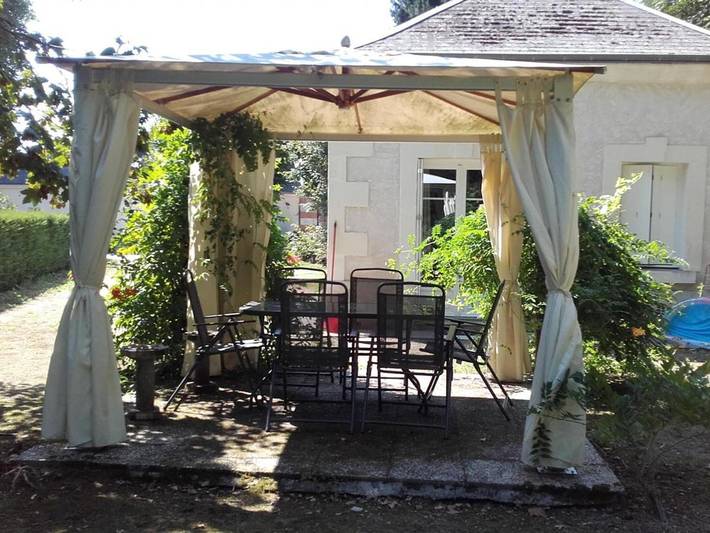 Location de vacances pour 4 personnes, avec terrasse et jardin à Meusnes