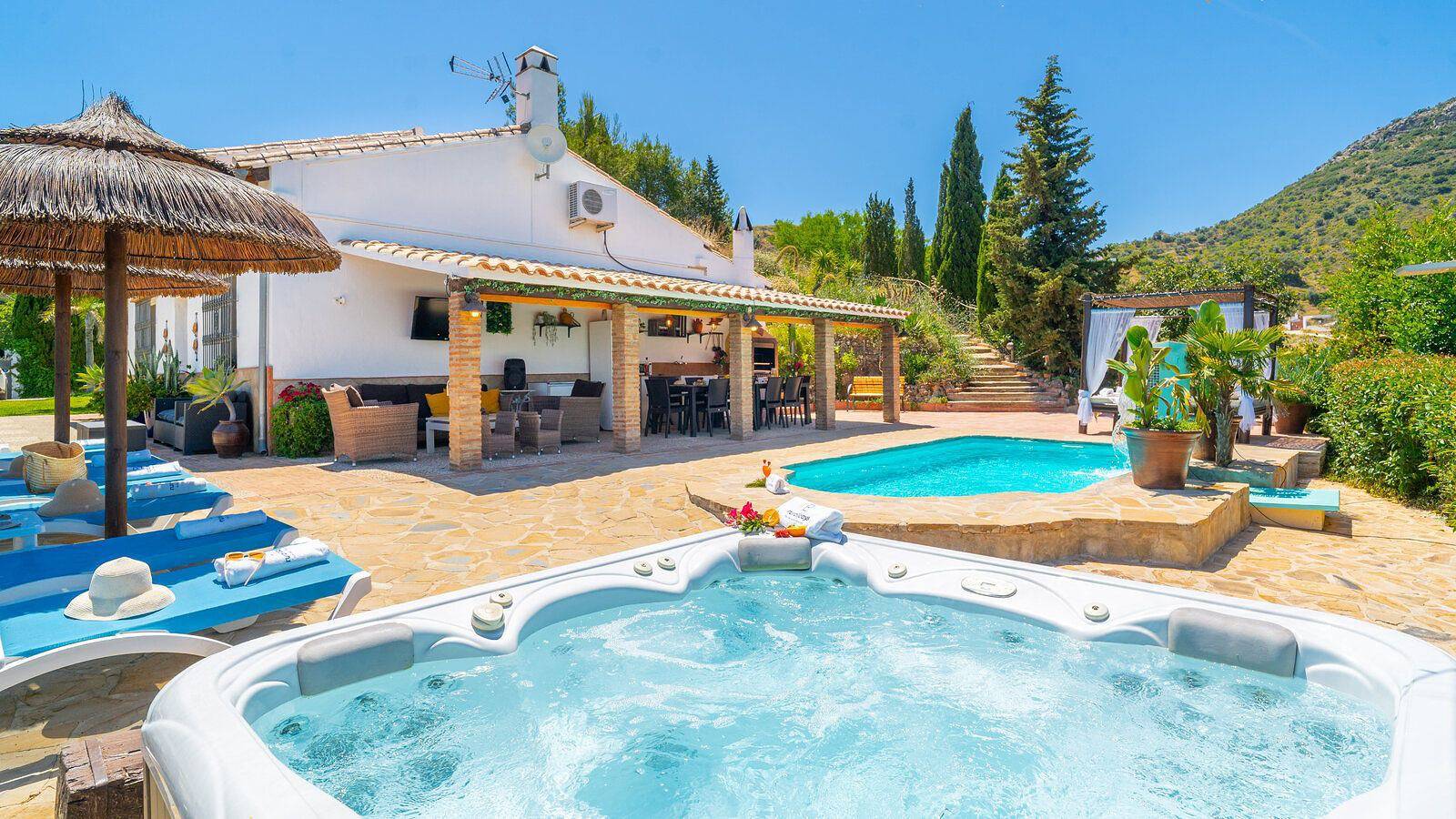 Finca für 17 Personen in Cártama, Málaga Provinz