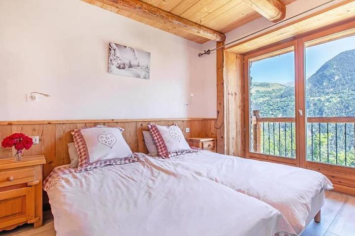 Gîte pour 12 personnes, avec sauna ainsi que jacuzzi et balcon à Villaroger - 3