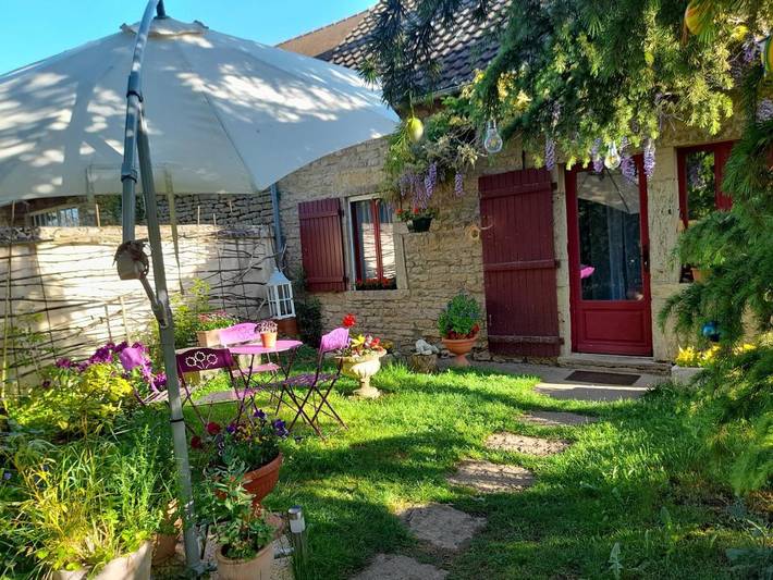 Location de vacances pour 2 personnes, avec Terrasse et Jardin à Marcilly-Ogny