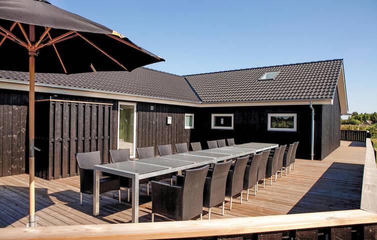 Ferienhaus für 26 Personen, mit Whirlpool und Garten sowie Sauna und Pool, kinderfreundlich in Bratten - 3