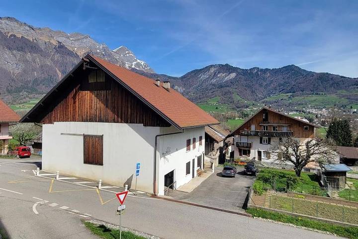 Gîte pour 2 personnes, avec balcon et vue à Ugine - 3